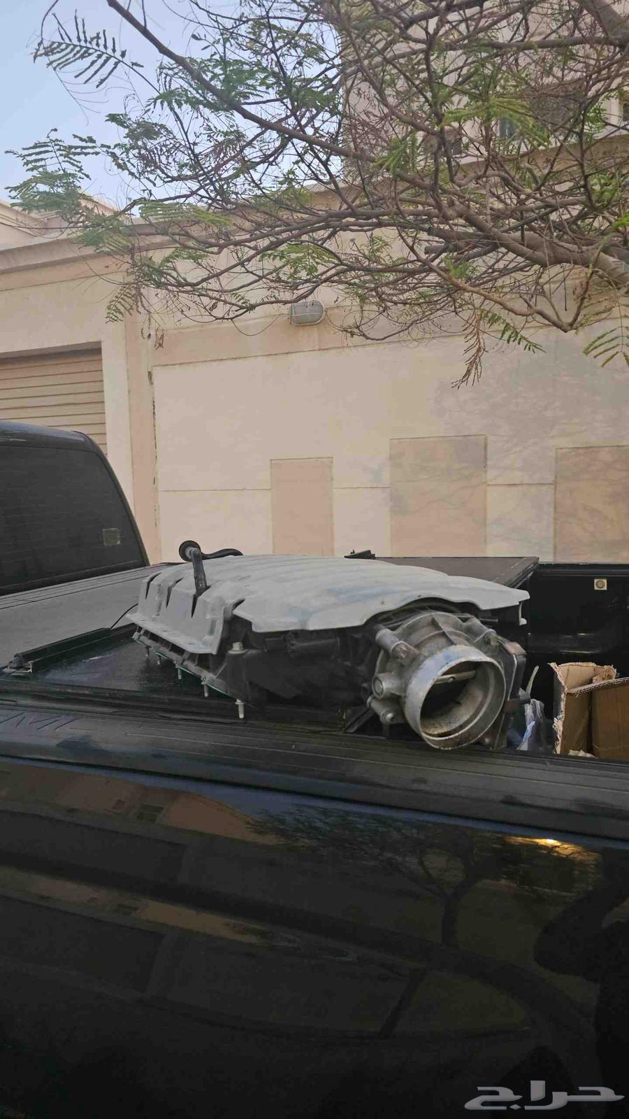 LT1 gen 5 V engine with all its accessories64449368676866110