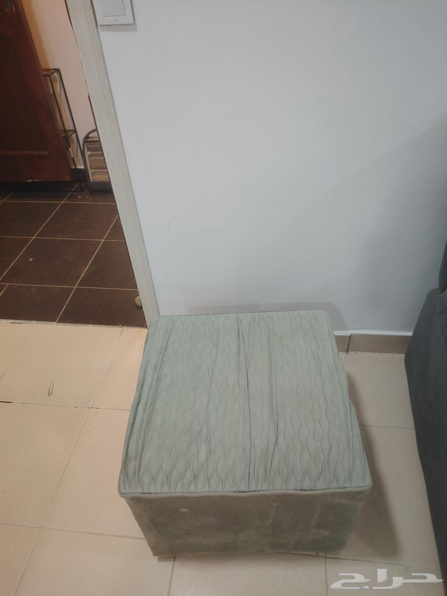 للبيع كنب مع الخداديات وكرسي صغيرالحد 70064253730274050110
