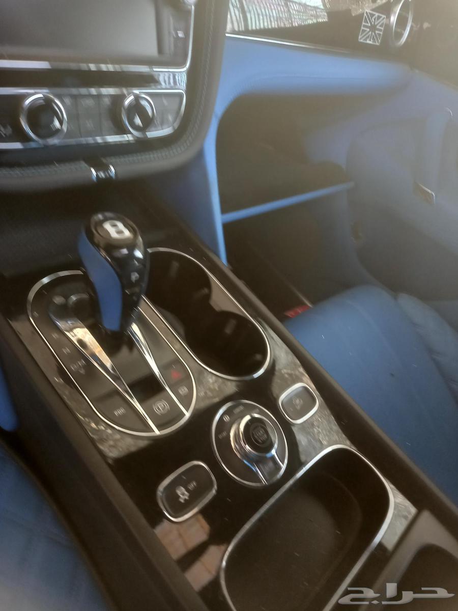 متخصص لي قطع الغيار السيارات بنتلي بنتقا مولسان فلانيج سبير64448381151107114