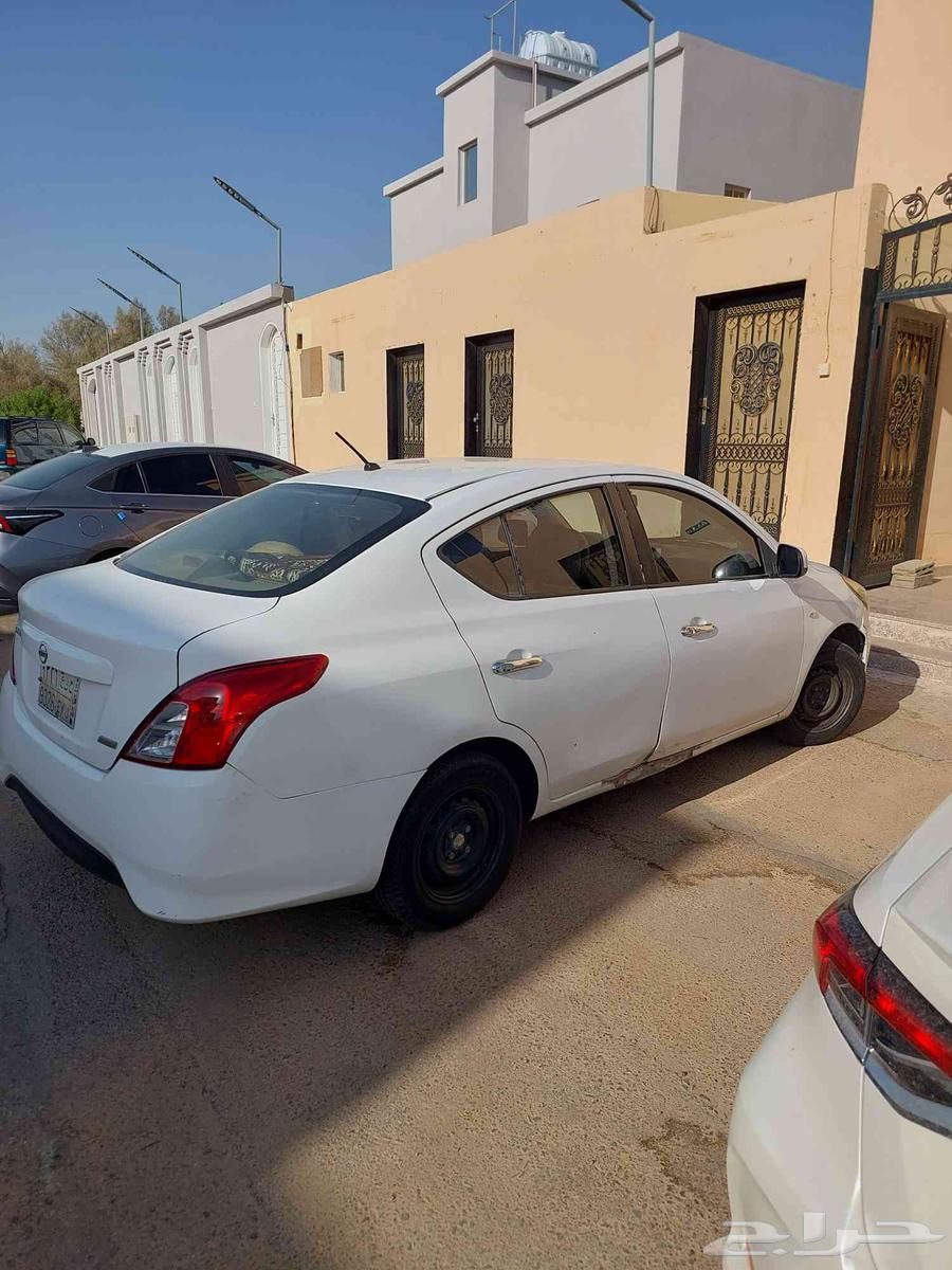 سيارة نيسان ...صني ...اتوماتيك موديل 2015 للبيع64447718985729110