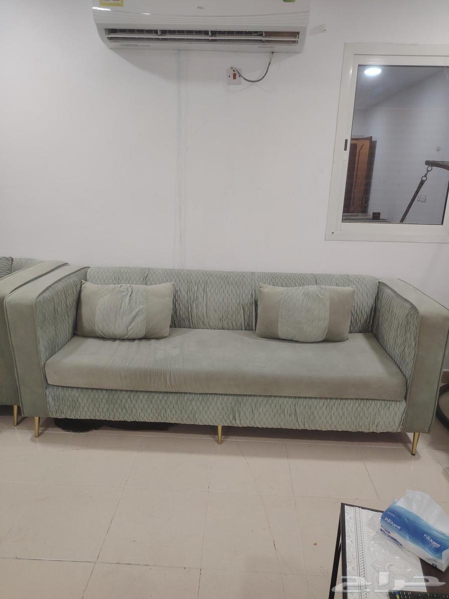 للبيع كنب مع الخداديات وكرسي صغيرالحد 70064253730274050112