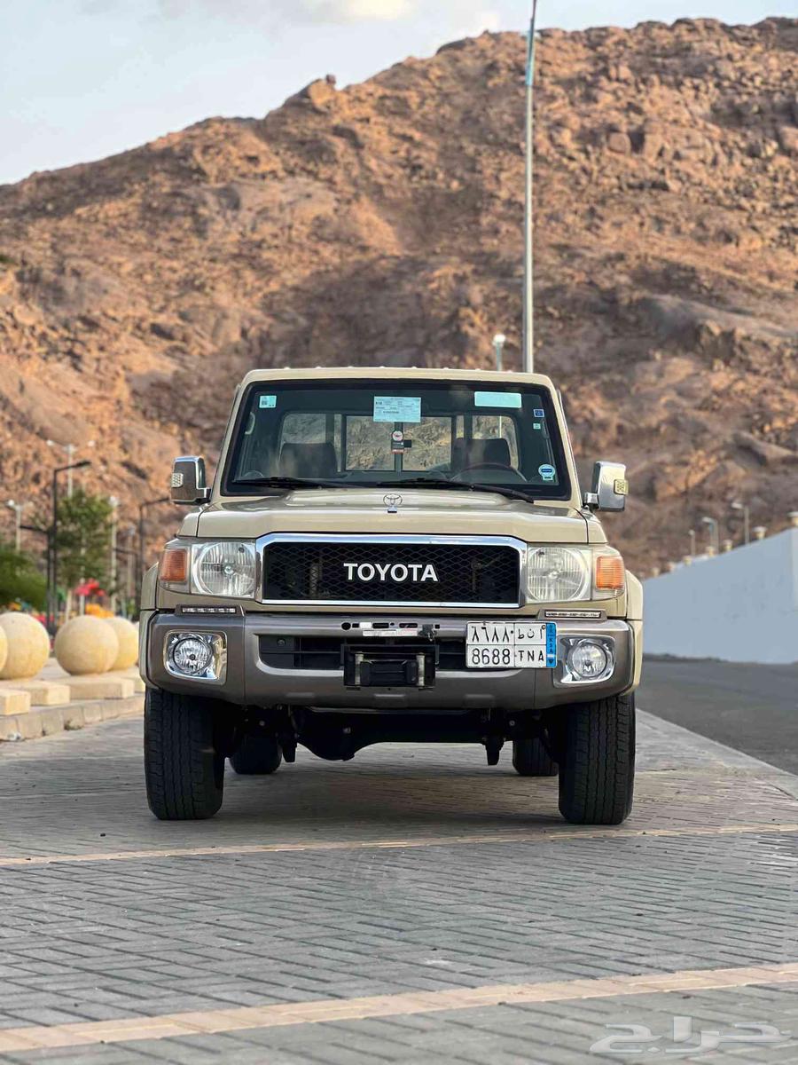 تويوتا شاص فل كامل بريمي نظيف 201264450325824259110