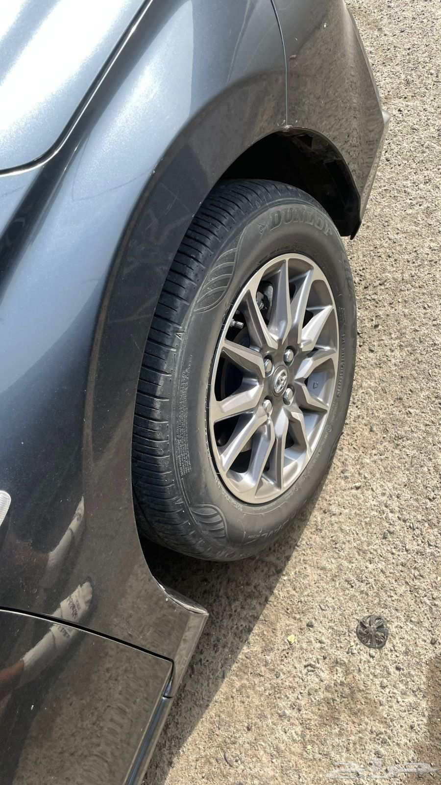 Toyota and Kalah rims with Bridgestone tires, light use, size 15, available64452170683011113