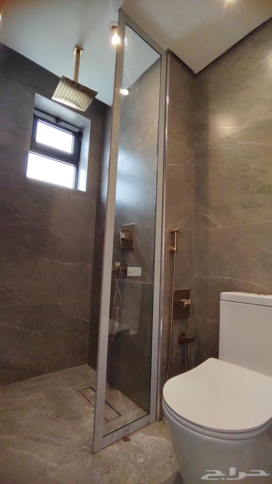 التصاميم للمقاولات زجاج مضلات وسواتر ديكورات حواجز ارضيات63616744510977113