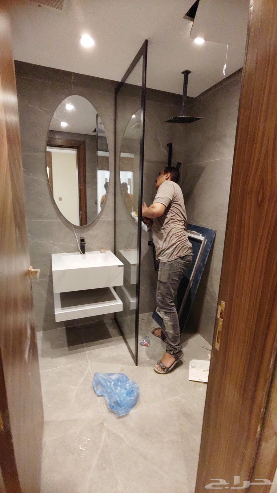 التصاميم للمقاولات زجاج مضلات وسواتر ديكورات حواجز ارضيات63616744510977114