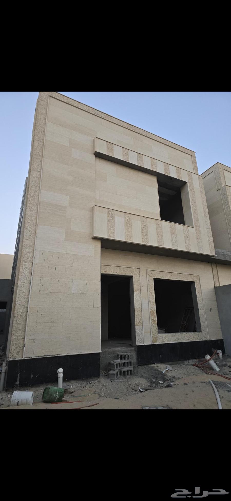 فيلا جديدة للبيع تصميم مودرن بحي الشاطيء الشرقي636136157062421113