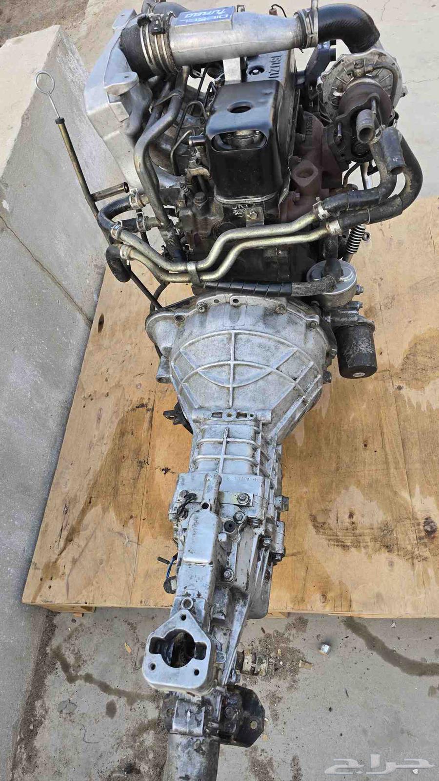 Isuzu 2012 engine, clean, conditioned with warranty64462335543810112
