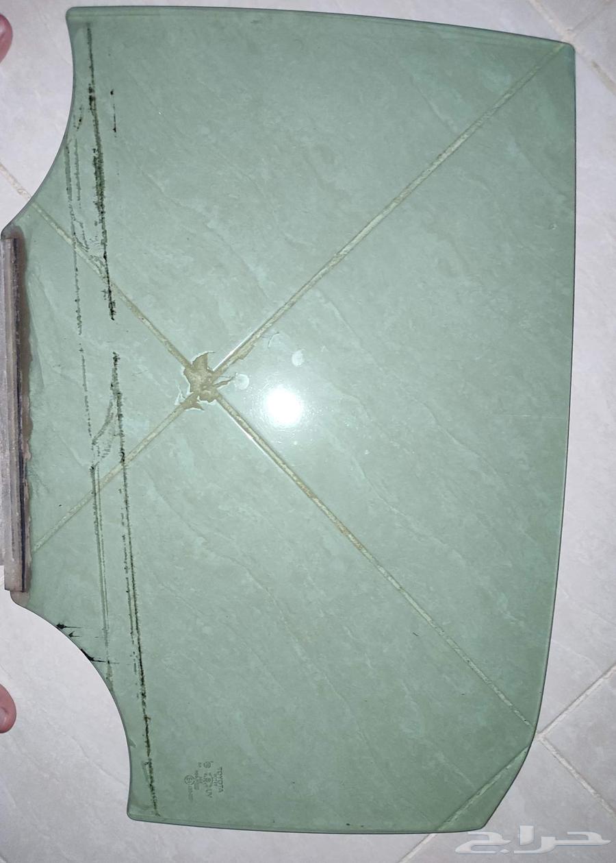 زجاج كورولا من 8 إلى 13 اصلي مستخدم الباب الخلفي يسار نظيف64465015664387111