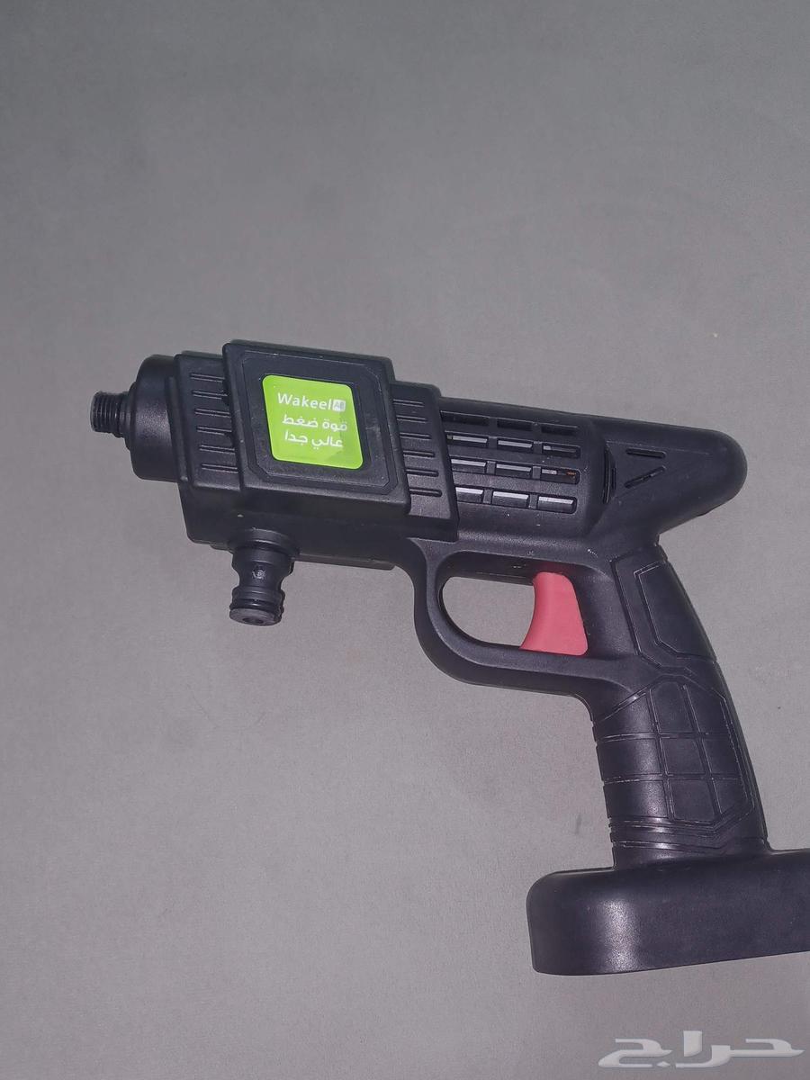 Portable battery-powered water pump, easy to use64465857126659110