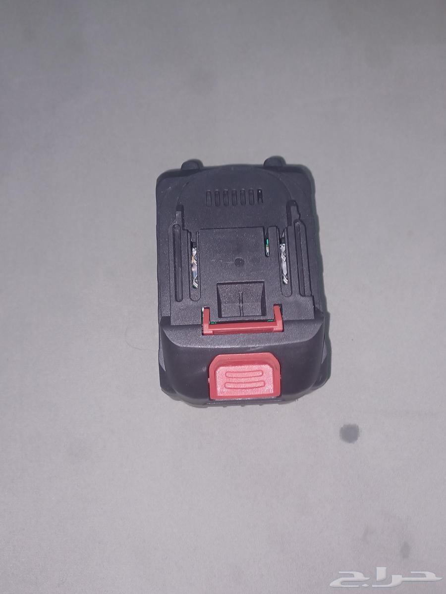 Portable battery-powered water pump, easy to use64465857126659113