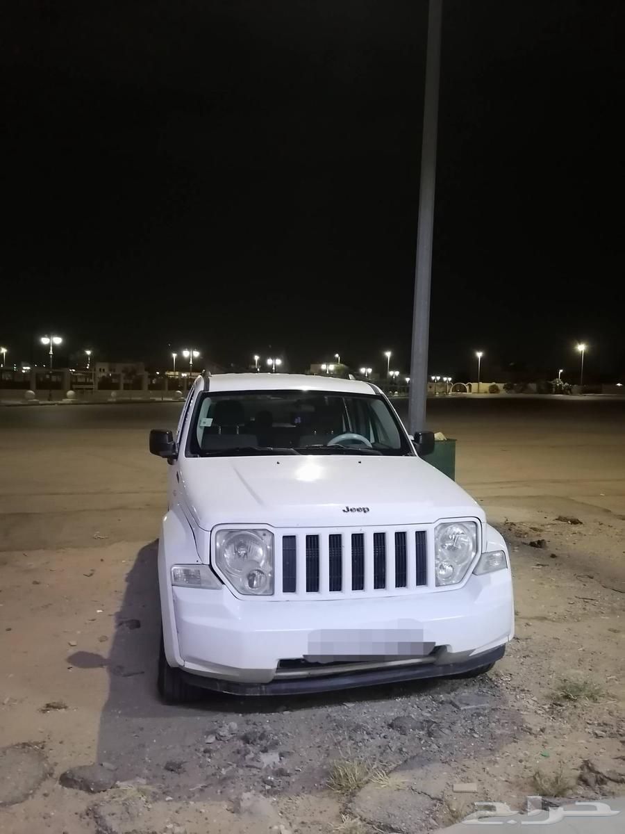 للبيع جيب شيروكي ليبرتي 201264453544908034112