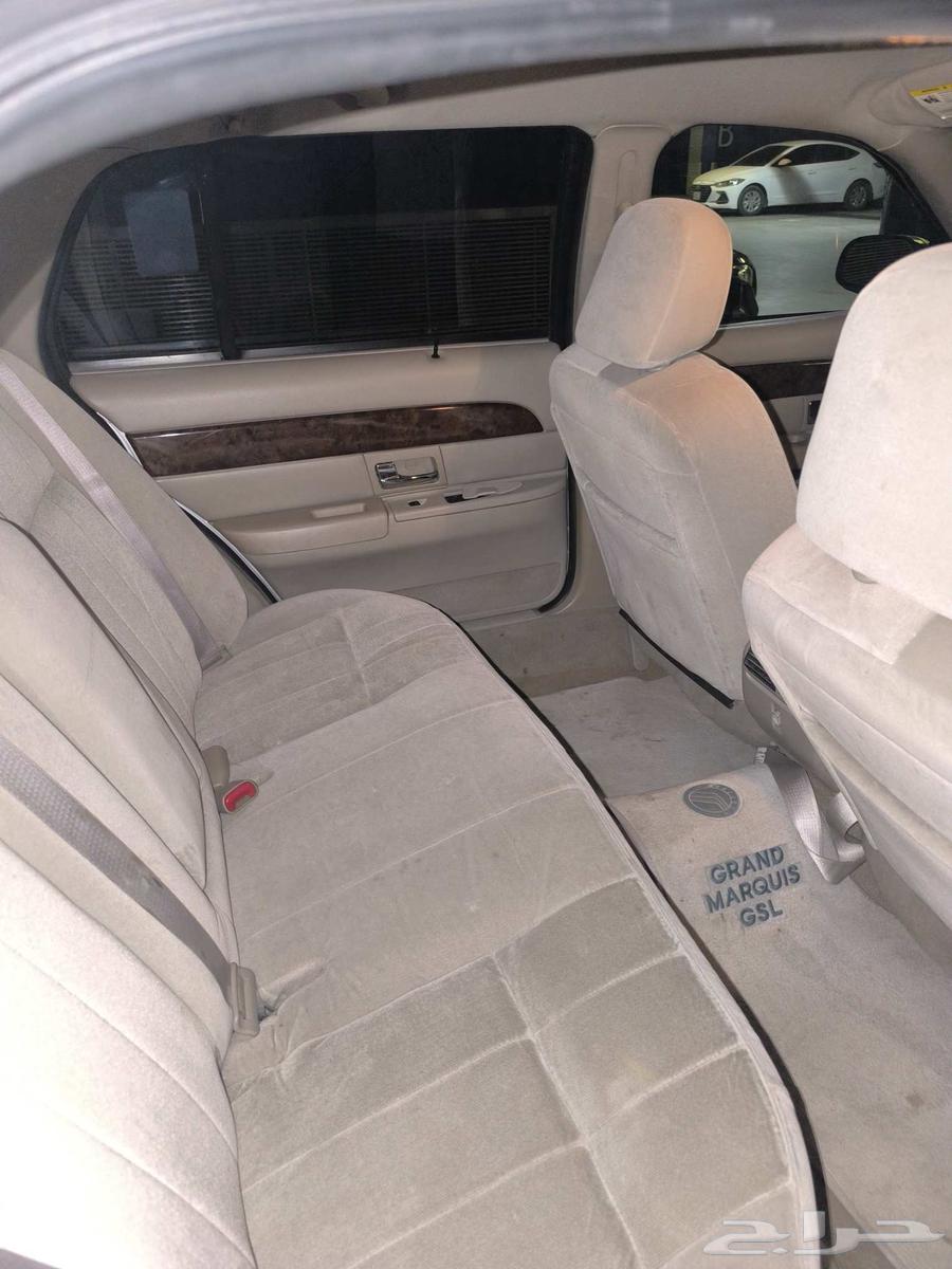 فورد جراند ماركيز للبيع او البدل للمستخدم64457888806658112