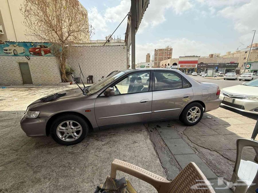 هوندا اكورد 200264464604843906111