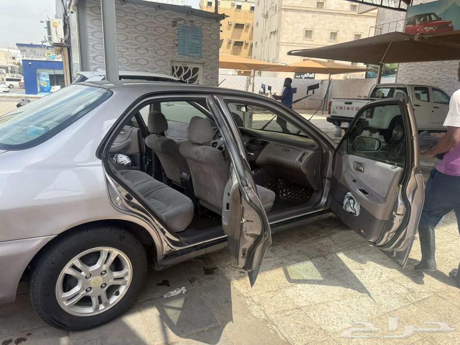 هوندا اكورد 200264464604843906112