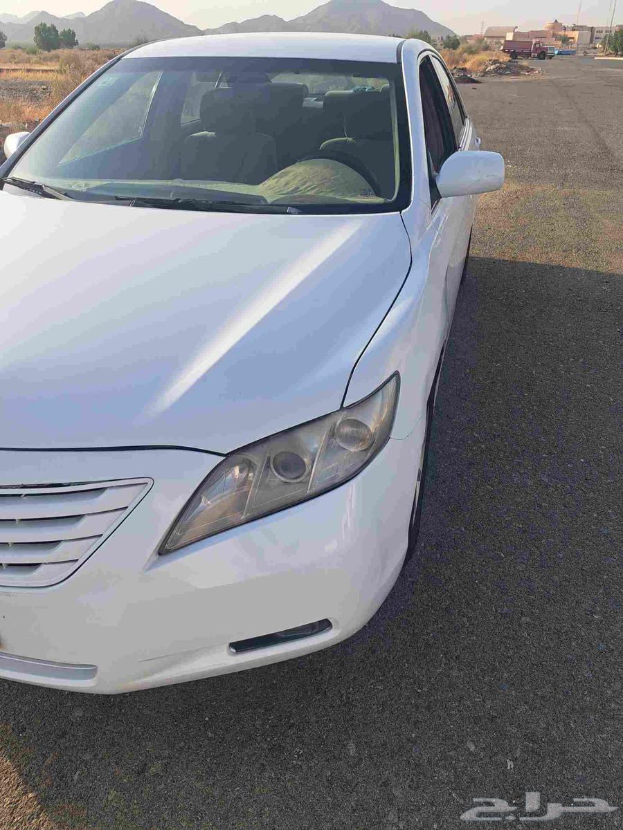 كامري 2009 اللون ابيض64463655172866113