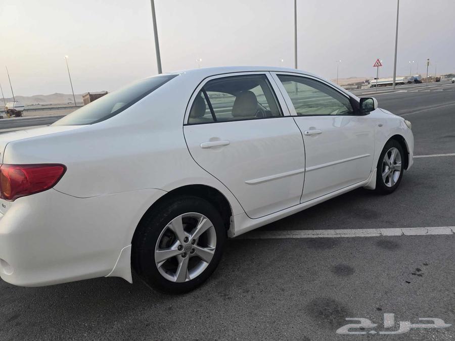 تويوتا كورولا نظيفه للمستخدم64457657202049112