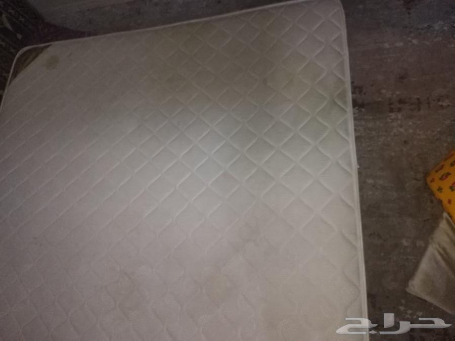 مرتبة HomeBox iLUX مقاس 200 180 نظيفة للبيع64320821049091111