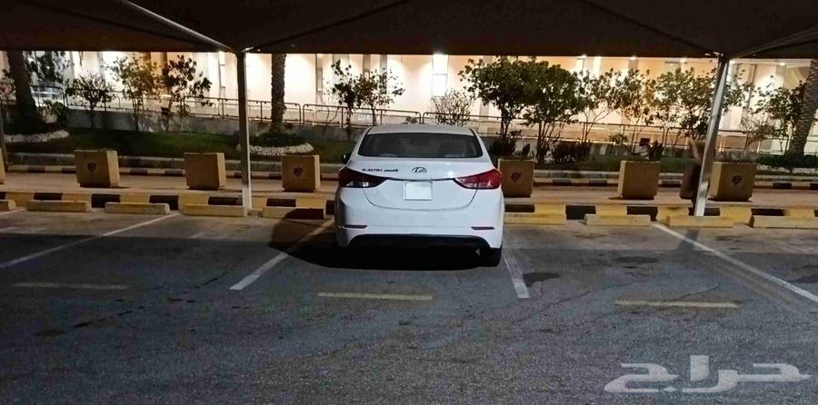 Hyundai Entourage 2014 model with large engine size 200064452929627266114