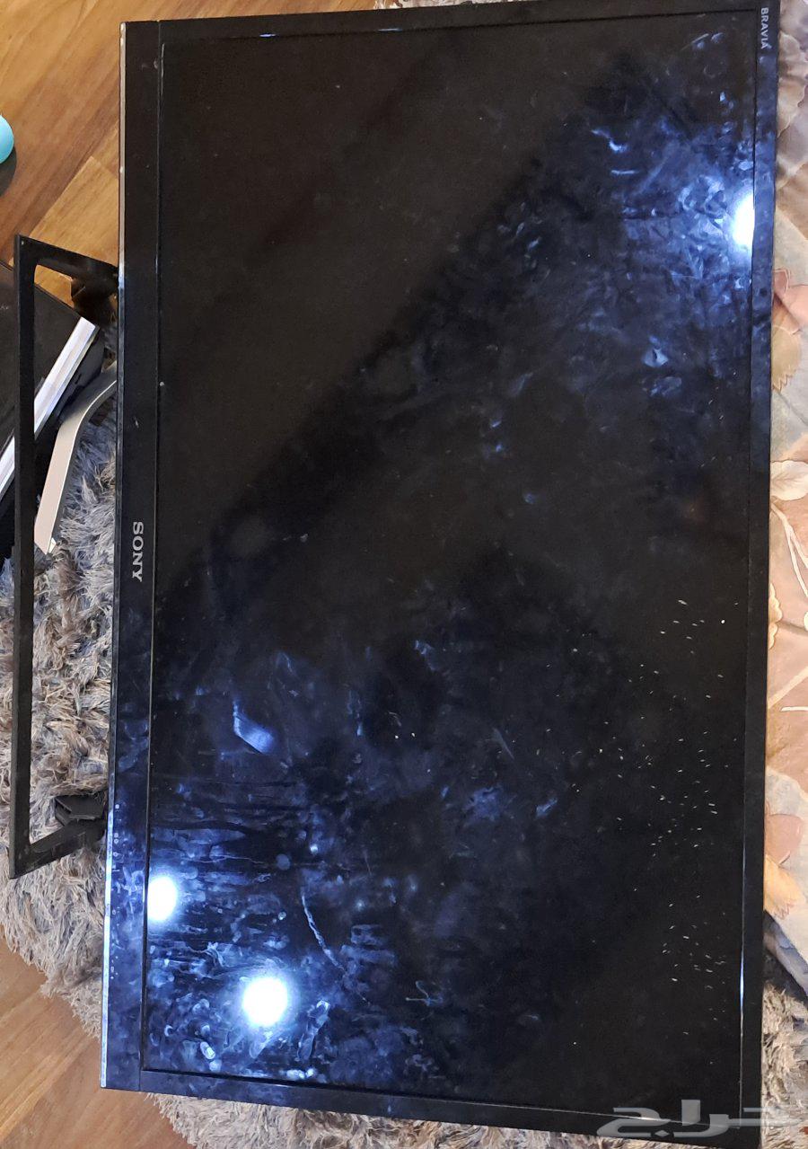 Two broken screens64464845695233110