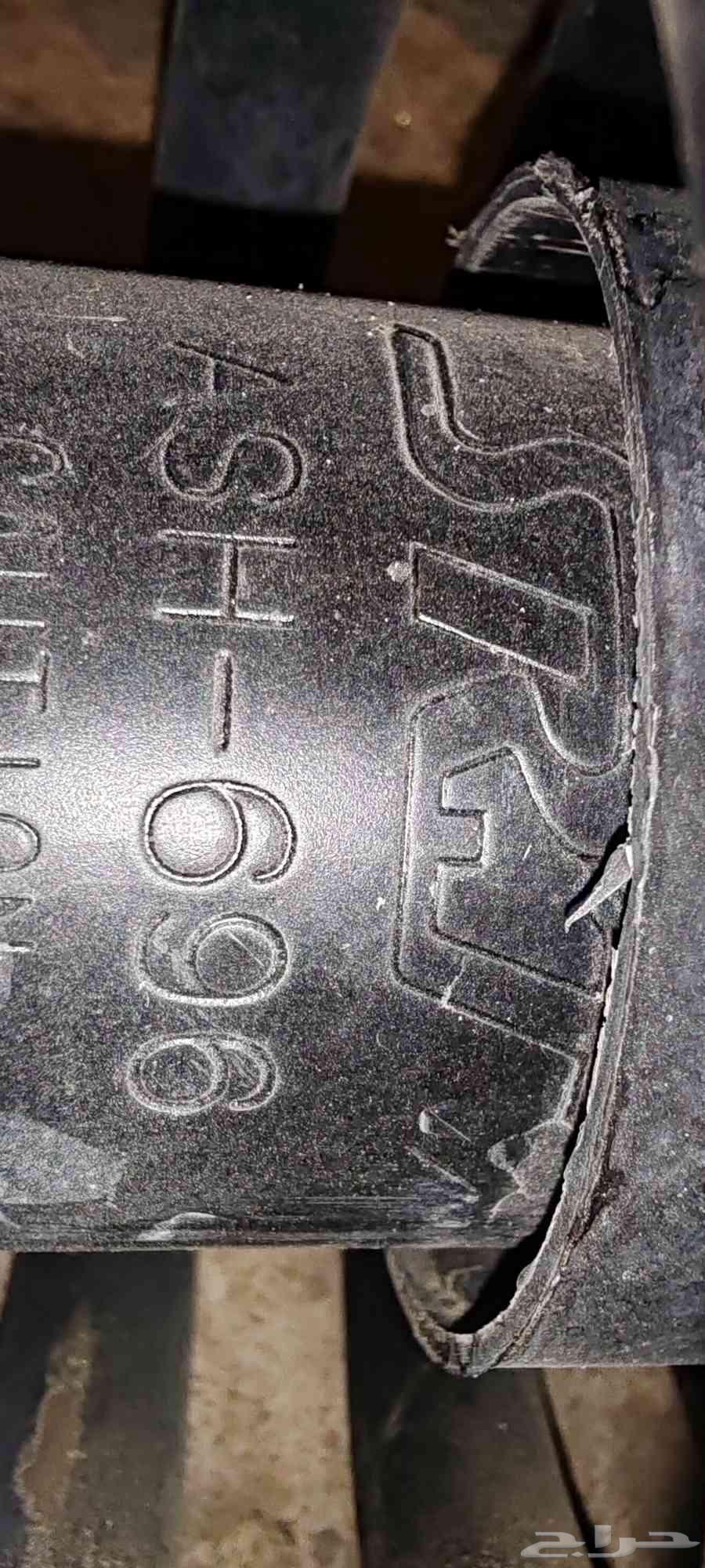 Ford Marquis and Victoria front struts from 2003 to 201264452495677697111