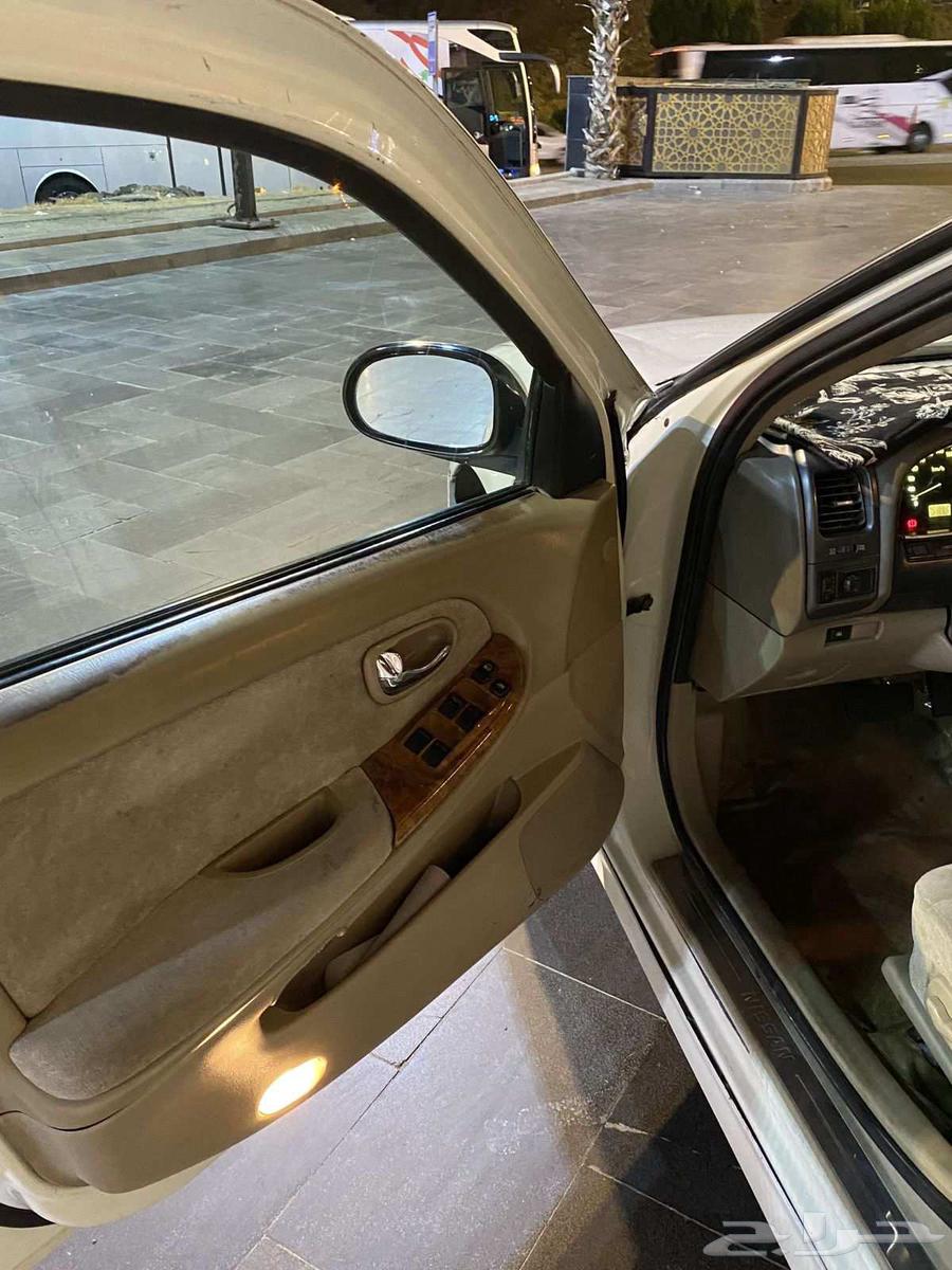 Maxima 2005 full option, sunroof, automatic transmission, and chrome rims64466432252930112