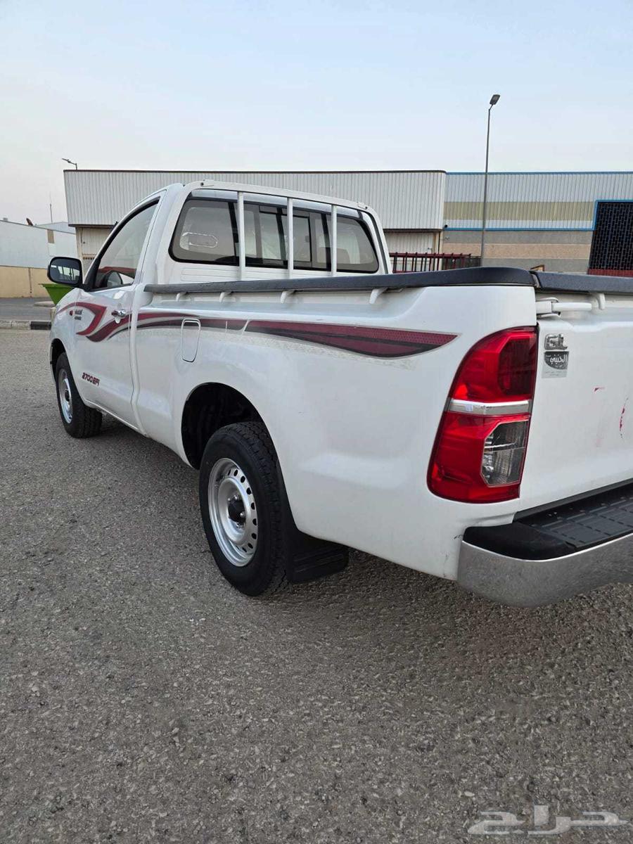 هايلوكس 2014 شبه جديده64475501656579111