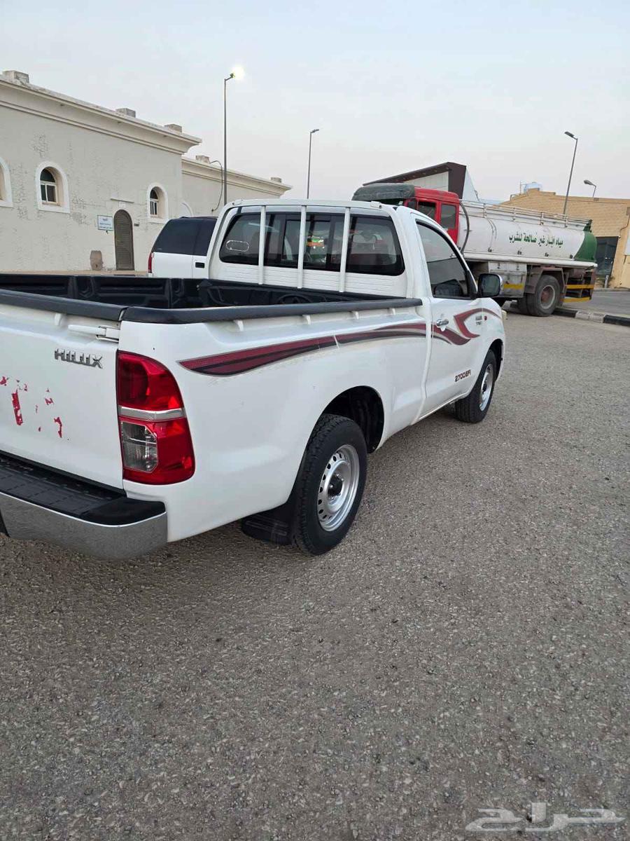 هايلوكس 2014 شبه جديده64475501656579112