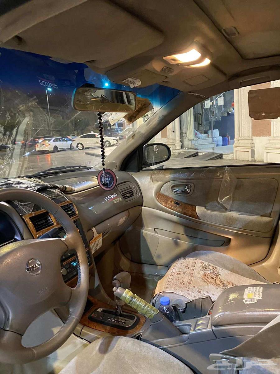 Maxima 2005 full option, sunroof, automatic transmission, and chrome rims64466432252930113