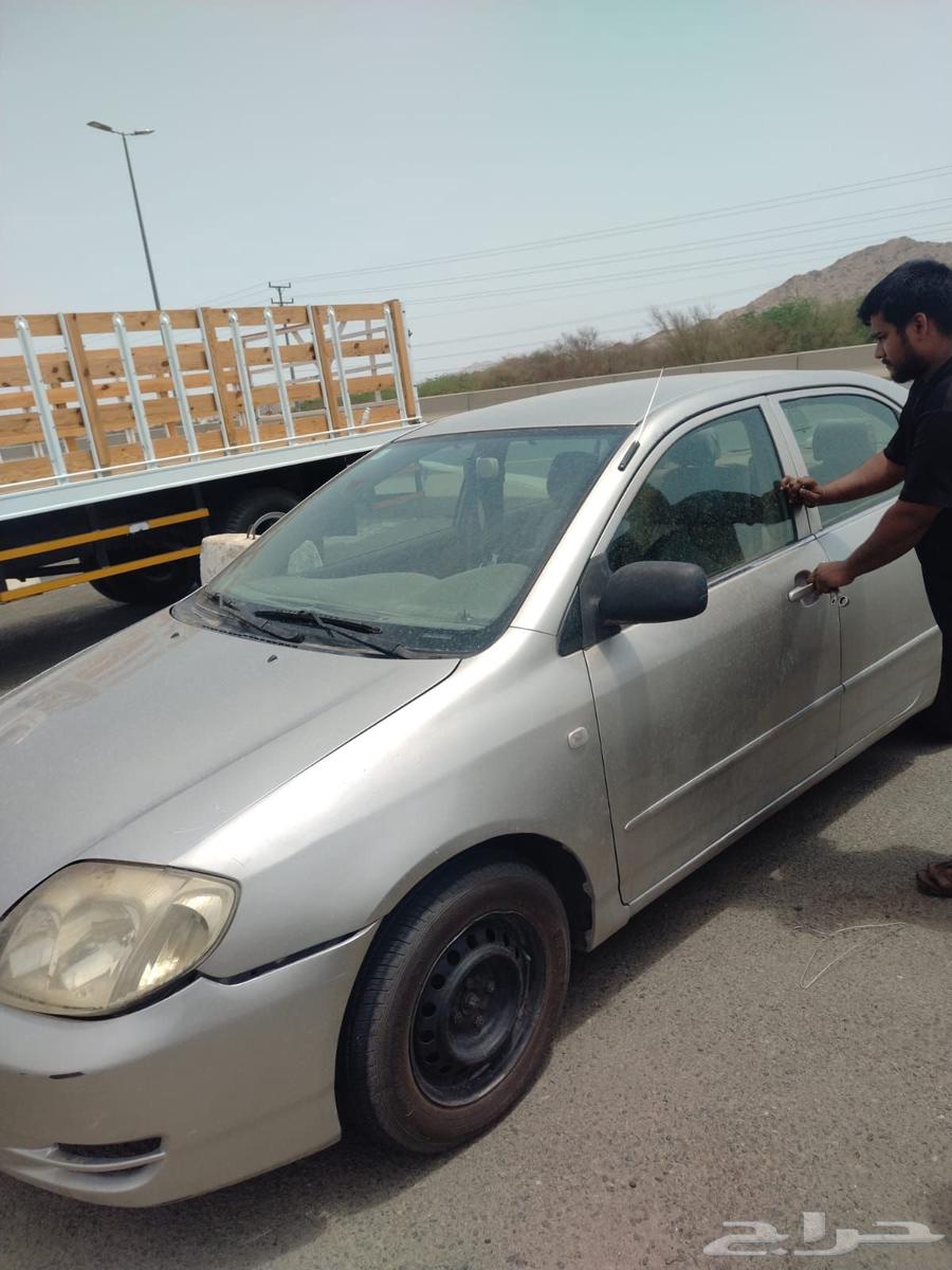 للبيع كورولا موديل 2004 مكينه خربان ولا باقي كل تمام جربوكس64478266008961112