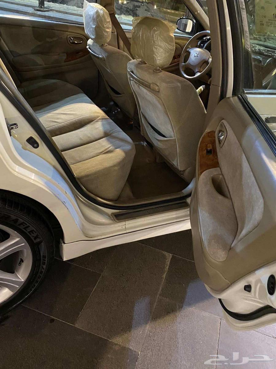 Maxima 2005 full option, sunroof, automatic transmission, and chrome rims64466432252930110