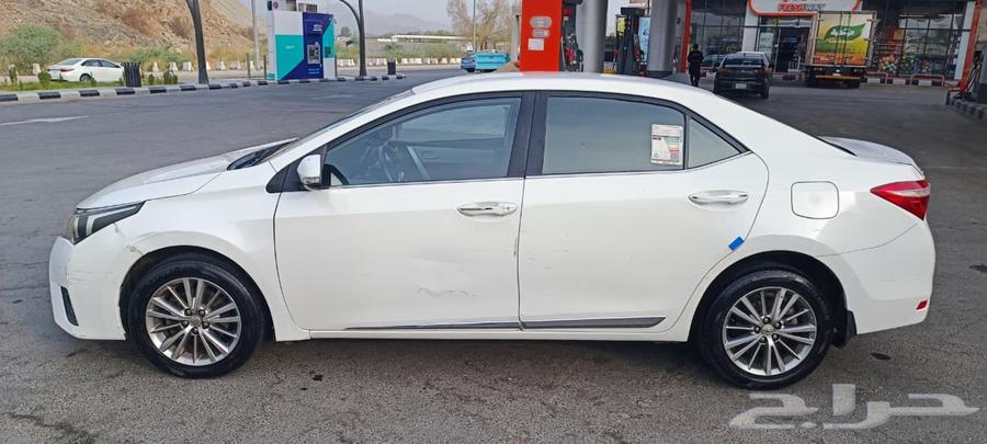 تويوتا كورولا 2015 نص فل بصمة64473512789763114