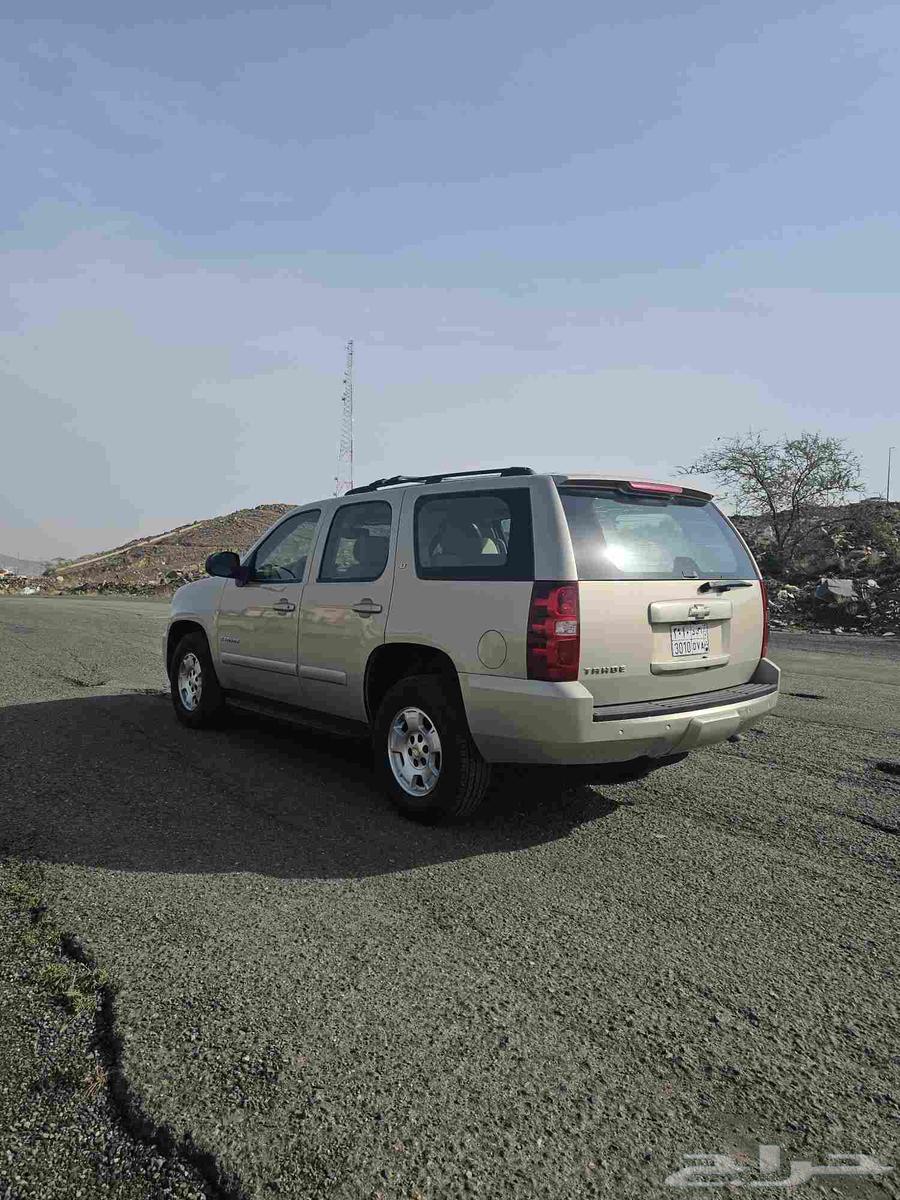 Tahoe with low mileage64471676557187111