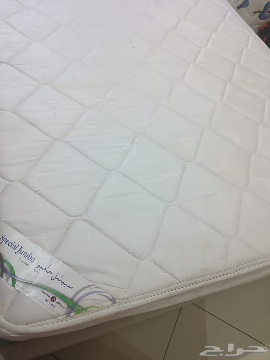 مرتبة نفر ونص ب 80 ريال64333965301763110