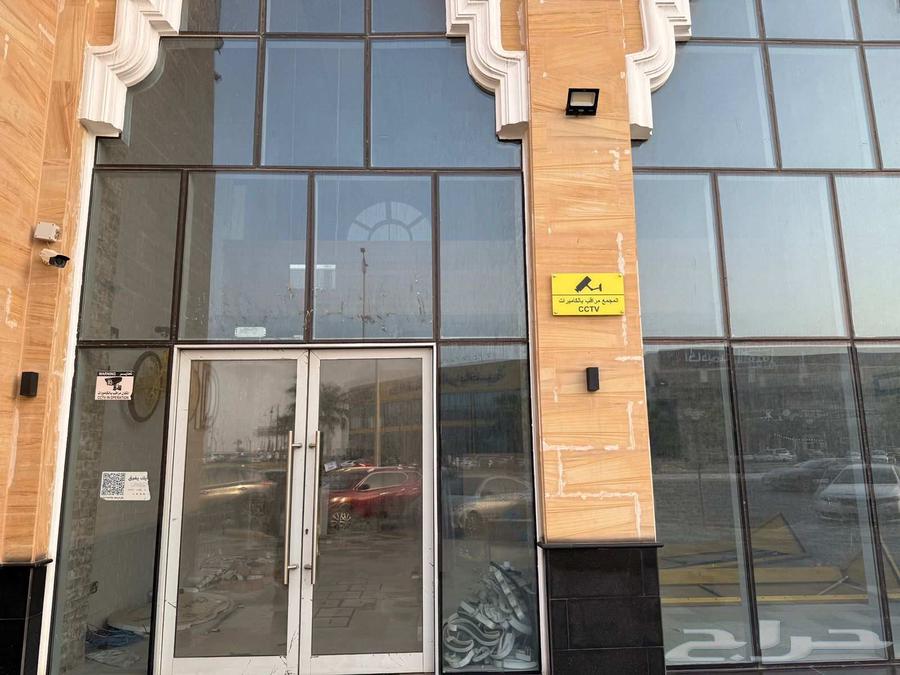 محل للإيجار في الشاطئ مدينة الدمام63613838022401111