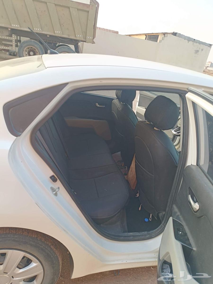 كيا ريو 2019 ع الشرط مكينه وجير وكاله فيها بعض الرشوش متفرقه64466095045761112