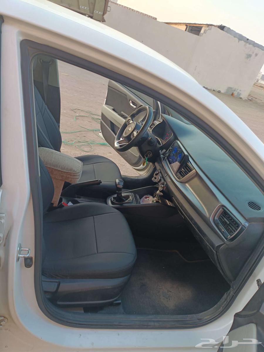 كيا ريو 2019 ع الشرط مكينه وجير وكاله فيها بعض الرشوش متفرقه64466095045761113