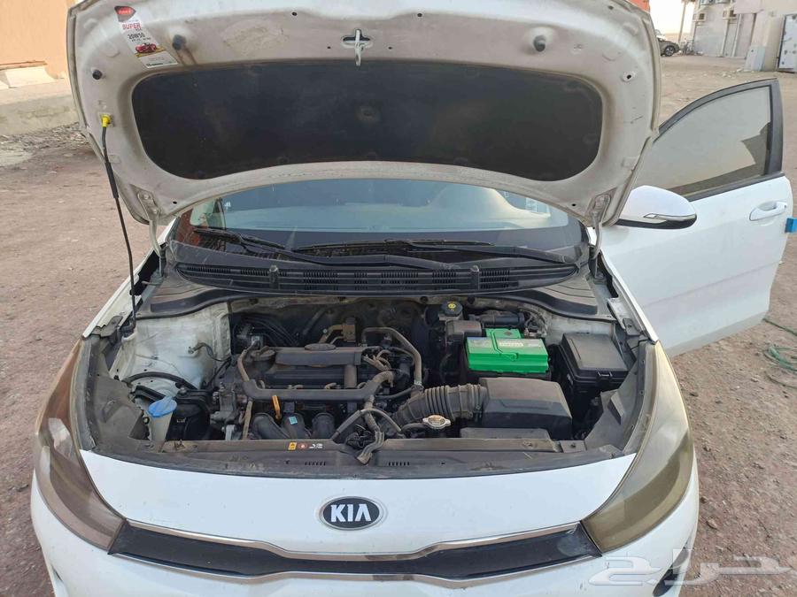 كيا ريو 2019 ع الشرط مكينه وجير وكاله فيها بعض الرشوش متفرقه64466095045761110