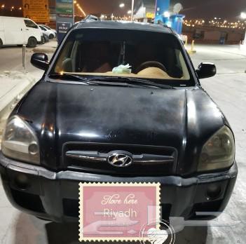 سيارة توسان 2008 اسود اللون64477074467457110