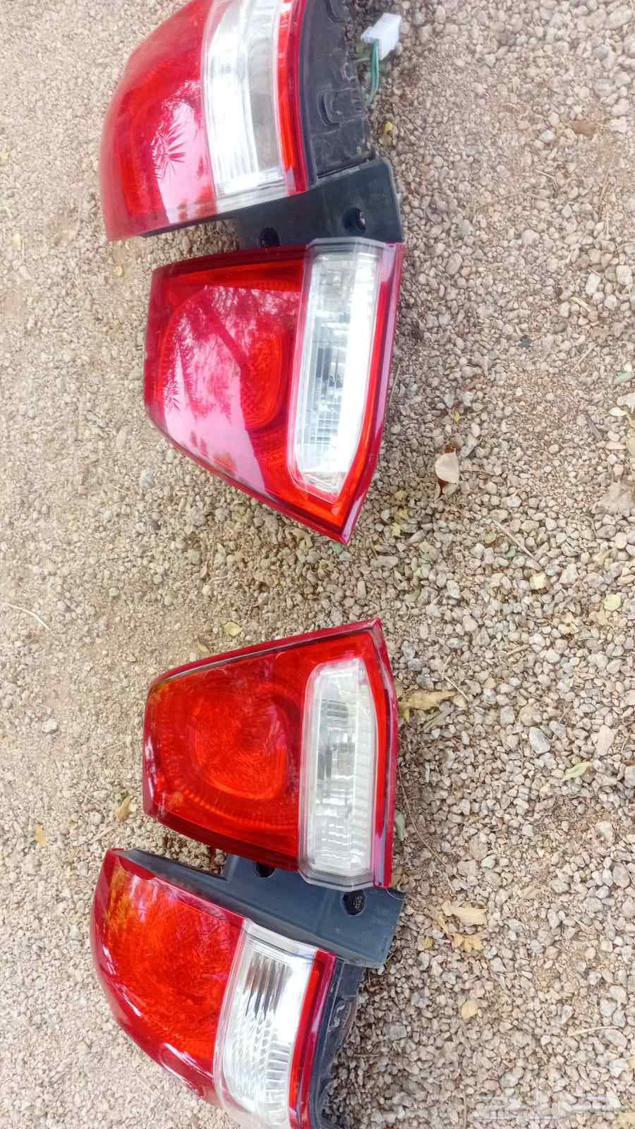 للبيع اسطبات لانكروزر تركب من 2008الى21264467577627906113