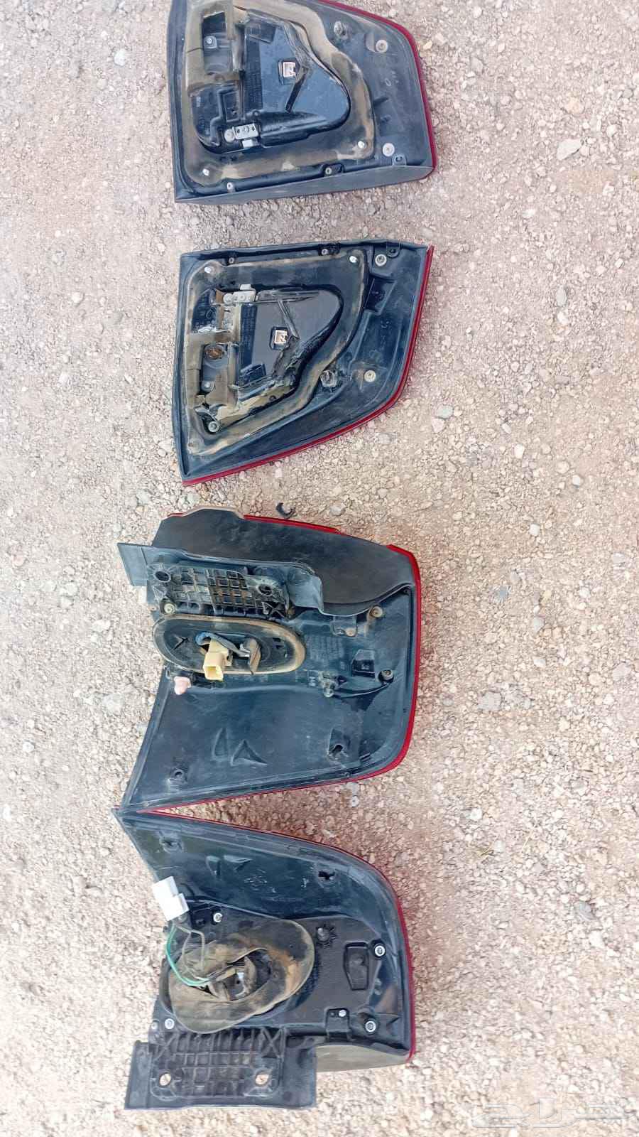 للبيع اسطبات لانكروزر تركب من 2008الى21264467577627906110