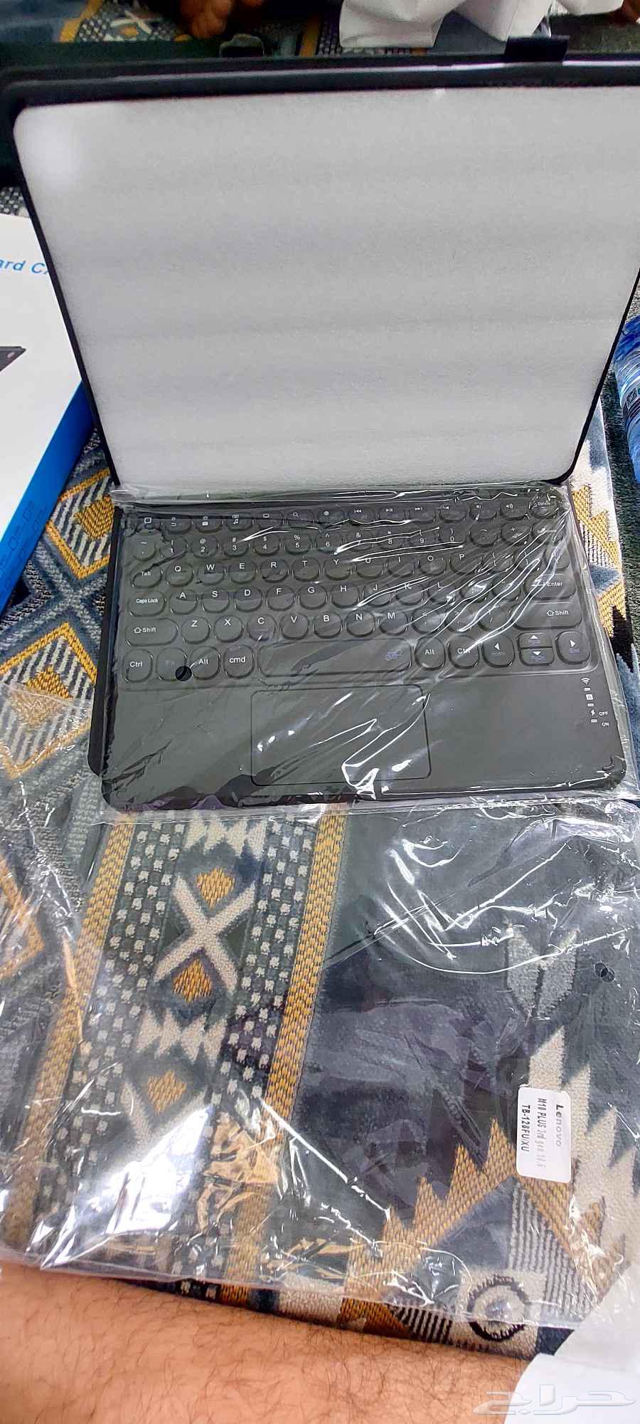 كيبورد مع كفر لجهاز لينوفو لوحي64467844123777112