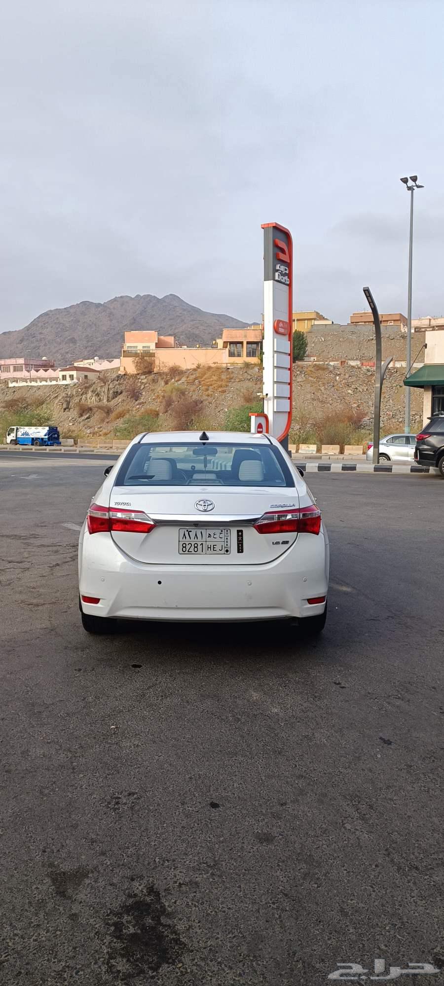 تويوتا كورولا 2015 نص فل بصمة64473512789763112