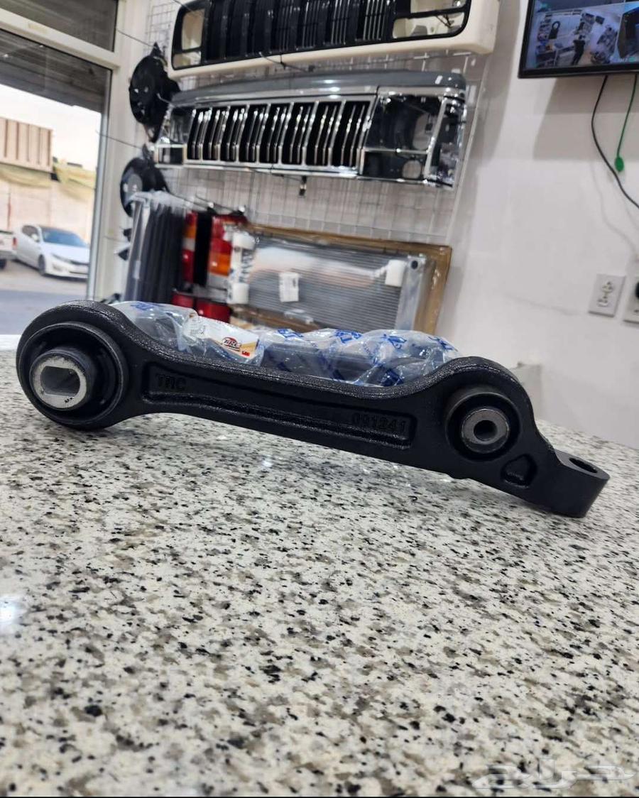 مقص فوق جراند شروكي ودرانجو64491170604419112