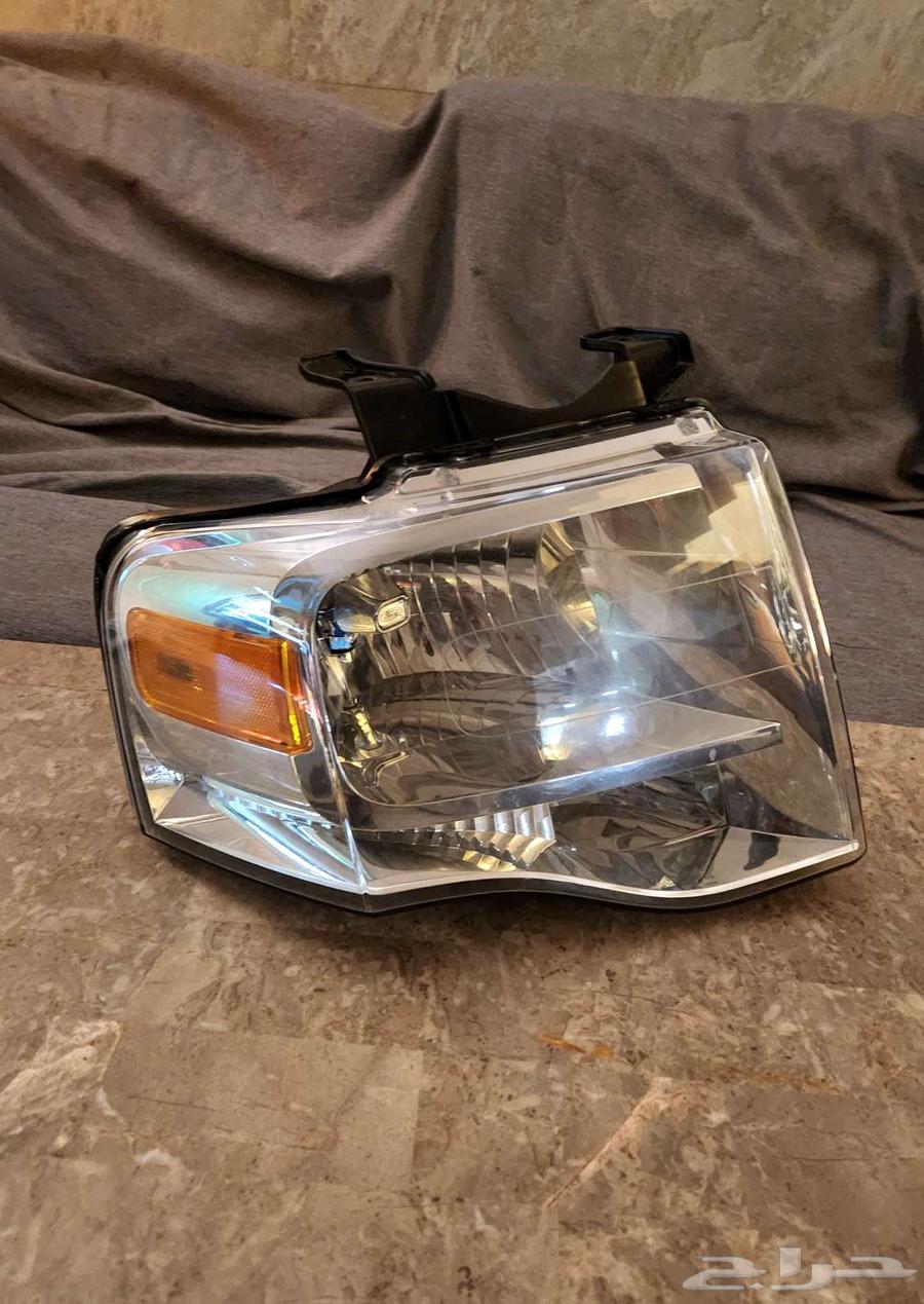 شمعة يمين فورد اكسبدشن وكالة64486579367681110