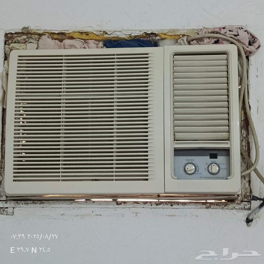 Used double-door refrigerator with top cooling 6 months with 3 window air conditioners 18 br63617219862146113