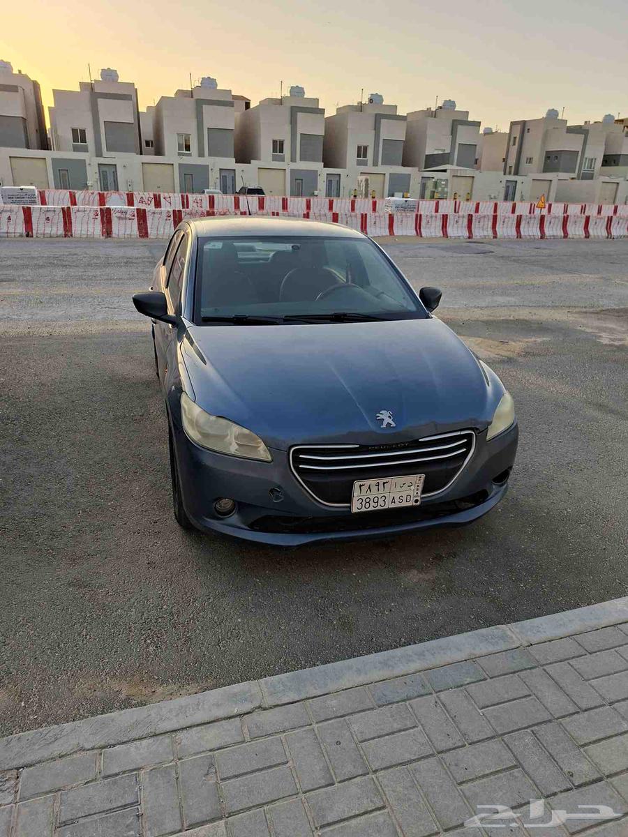 للبيع او تشليح بيجو 304 موديل 2015 حالتها تعمل64482444313731111