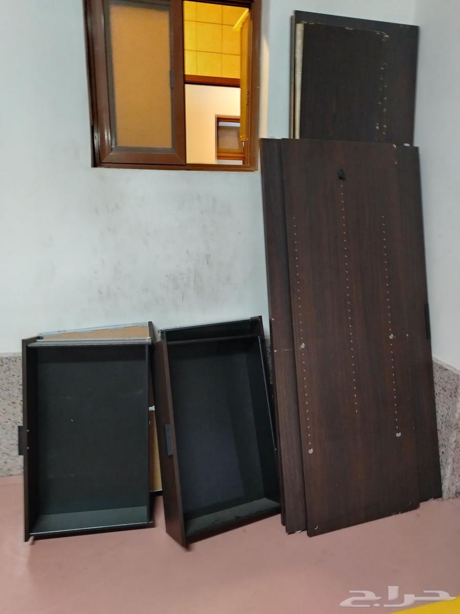 Available in Jeddah, two-drawer cabinet for urgent sale, priced at 200, selling nearby64348173019393110