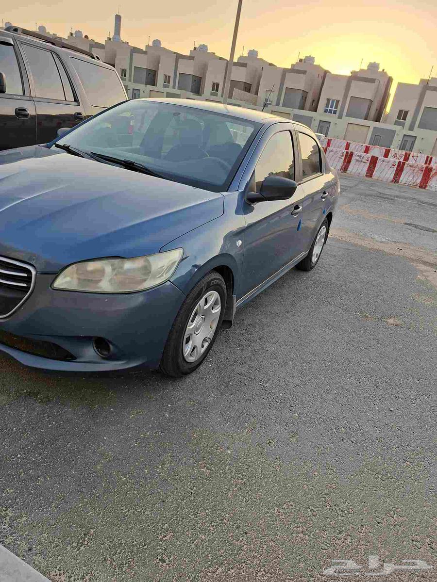 للبيع او تشليح بيجو 304 موديل 2015 حالتها تعمل64482444313731110