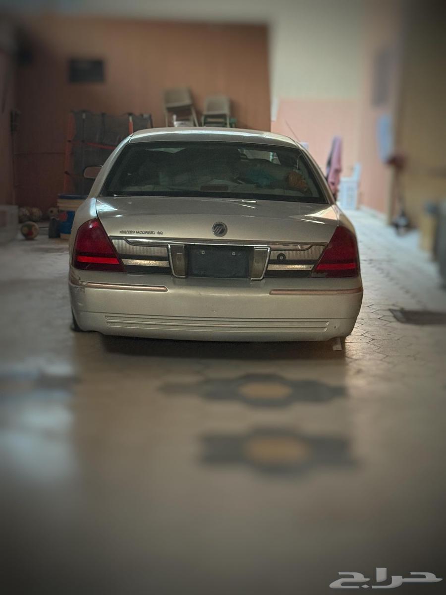 سيارة فورد قراند ماركيز للبيع 2006 -مسقطة-64487359923329112