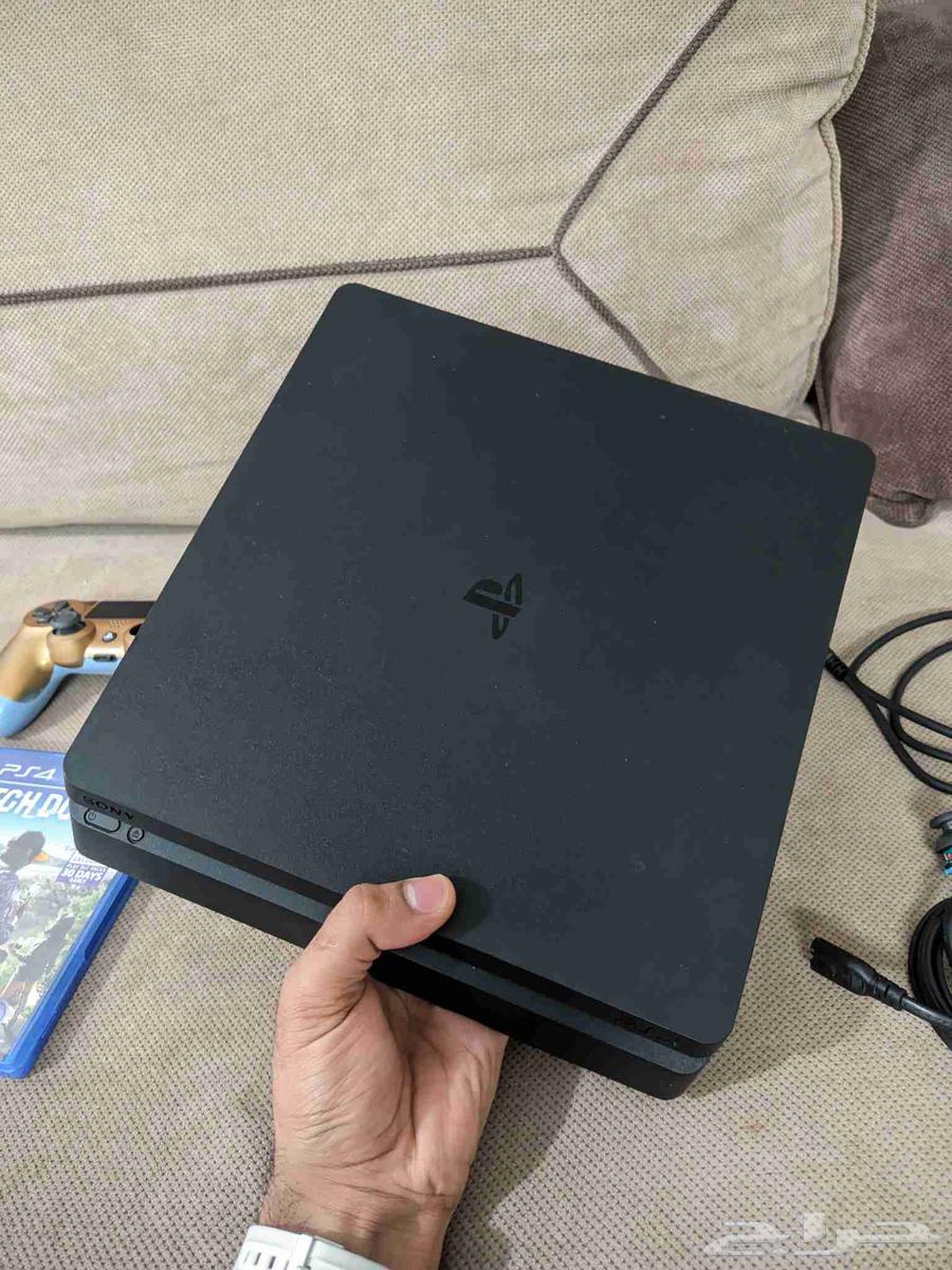 بلايستيشن 4 سليم1 تيرا مع لعبة 400 ريال64347895175042110